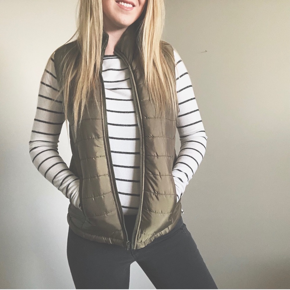 SAY WHAT/ olive puffer vest